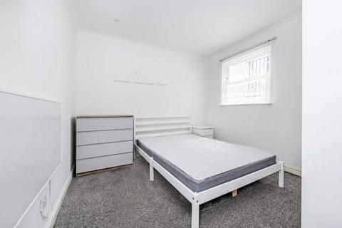 1 bedroom flat to rent, Heathcote Street, London WC1N