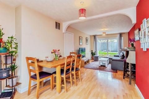 3 bedroom semi-detached house for sale, Harrod Drive, Market Harborough