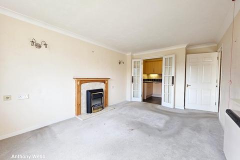 undefined, Woodmere Court, Avenue Road, London