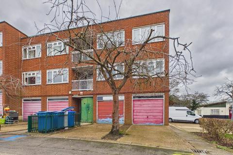 2 bedroom apartment for sale, Lower Meadow, Harlow CM18