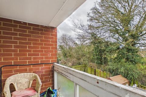 2 bedroom apartment for sale, Lower Meadow, Harlow CM18