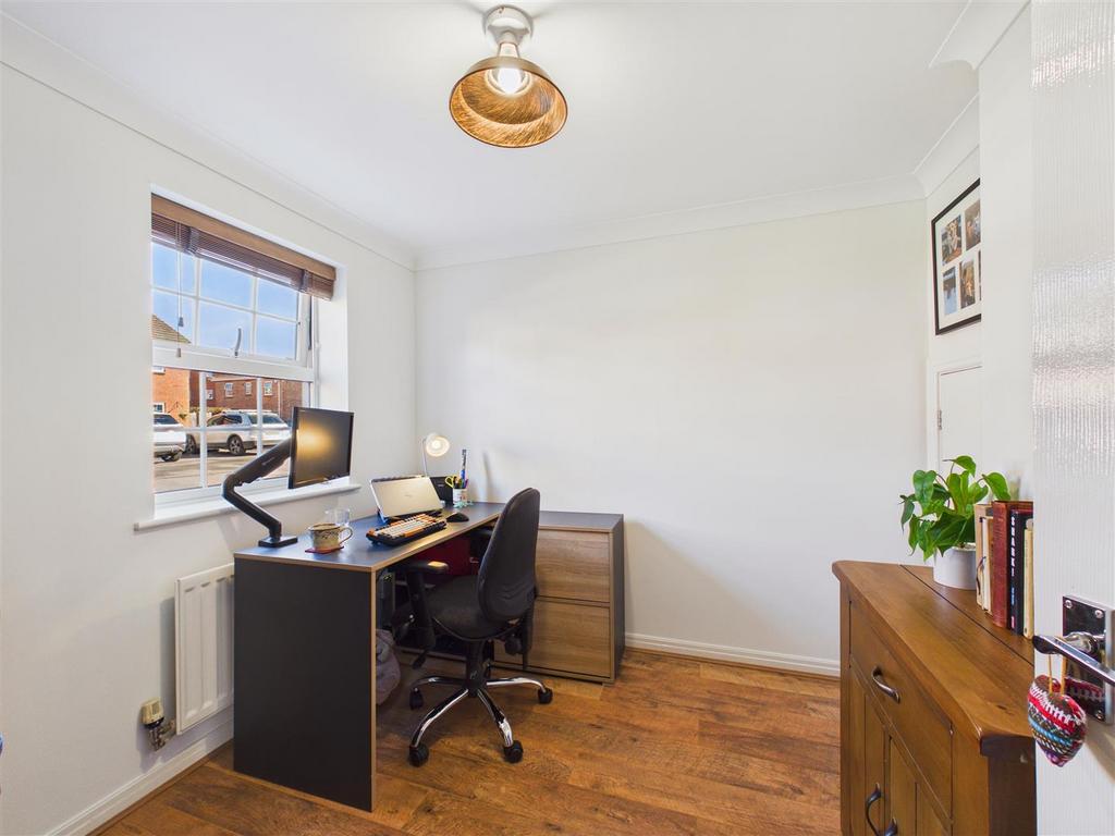 Study/Bedroom 4