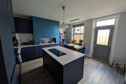 undefined, Old Road, Great Horton, Bradford, BD7