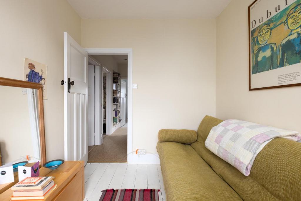 57 Calcott Road-22.jpg