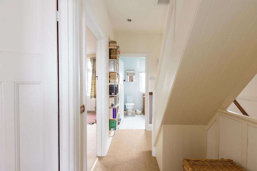 57 Calcott Road-19.jpg