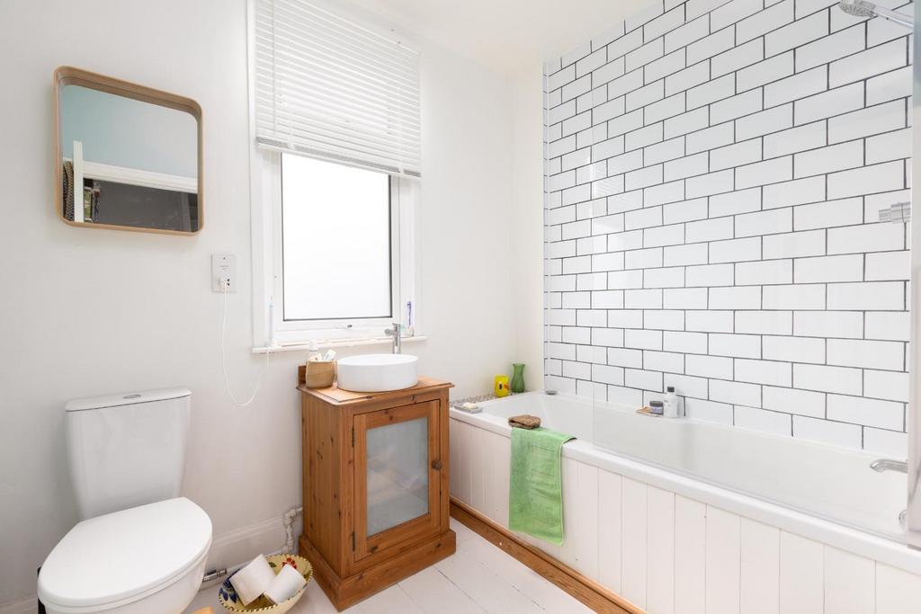 57 Calcott Road-10.jpg