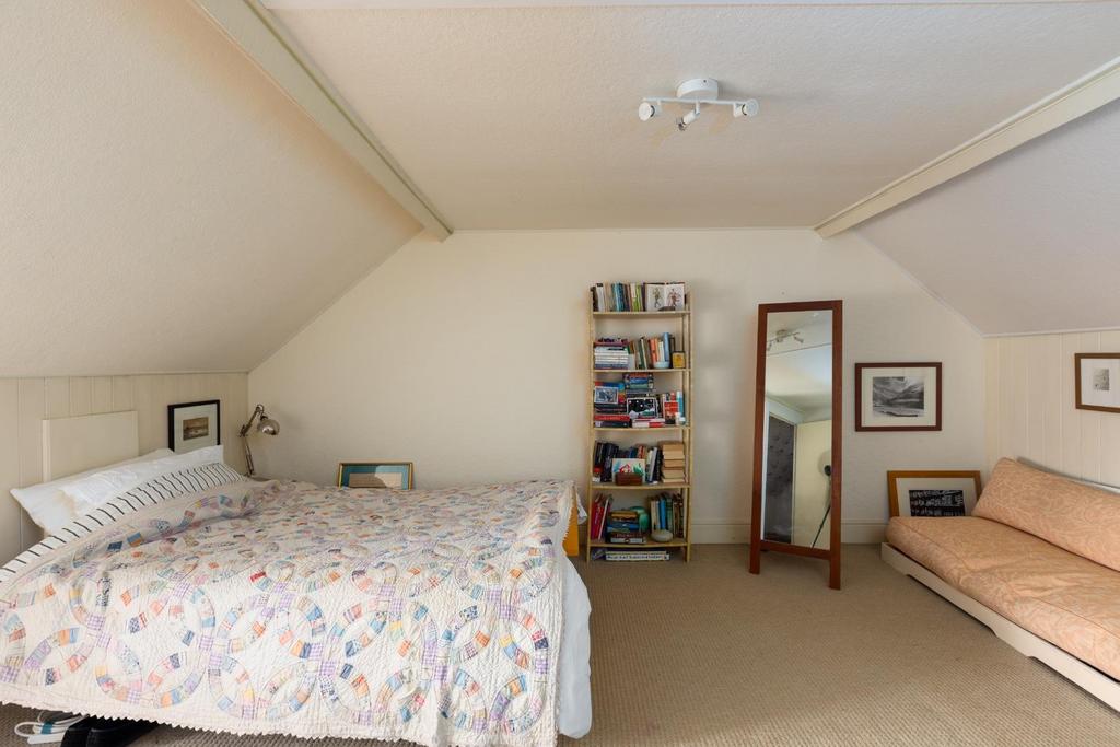 57 Calcott Road-4.jpg