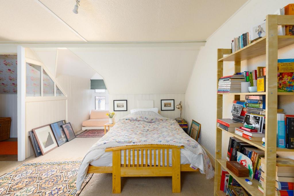57 Calcott Road-1.jpg