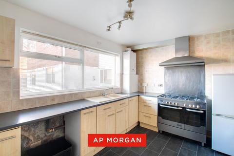 undefined, Princess Crescent, Halesowen, West Midlands, B63