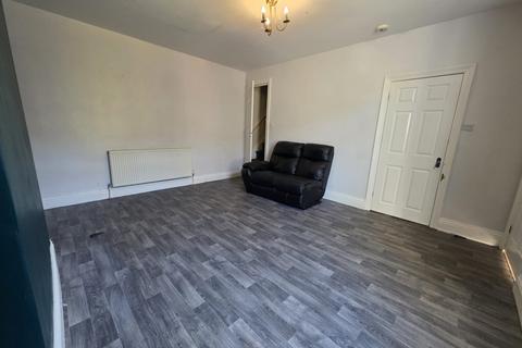 3 bedroom terraced house for sale, Westfield Terrace, Clayton, BD14 6NT