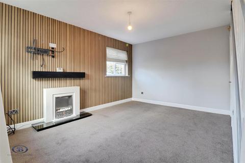3 bedroom end of terrace house for sale, Cranford Mews, Alsager
