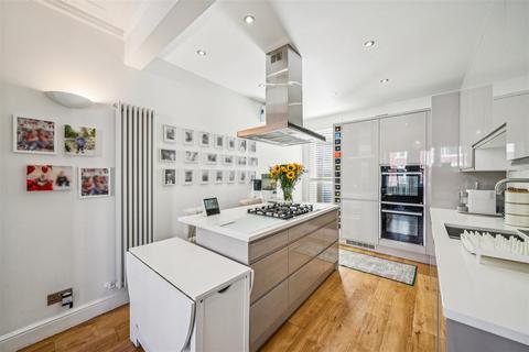undefined, Ivy Crescent, London, W4