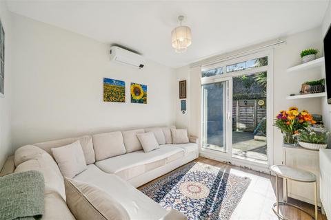 undefined, Ivy Crescent, London, W4