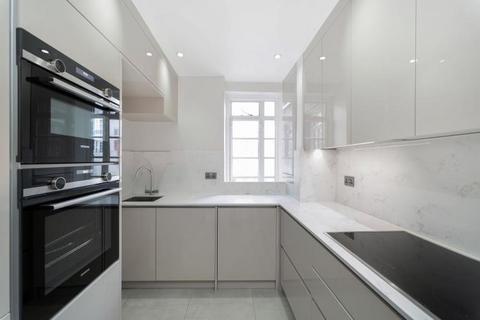 3 bedroom apartment to rent, George Street, London W1H