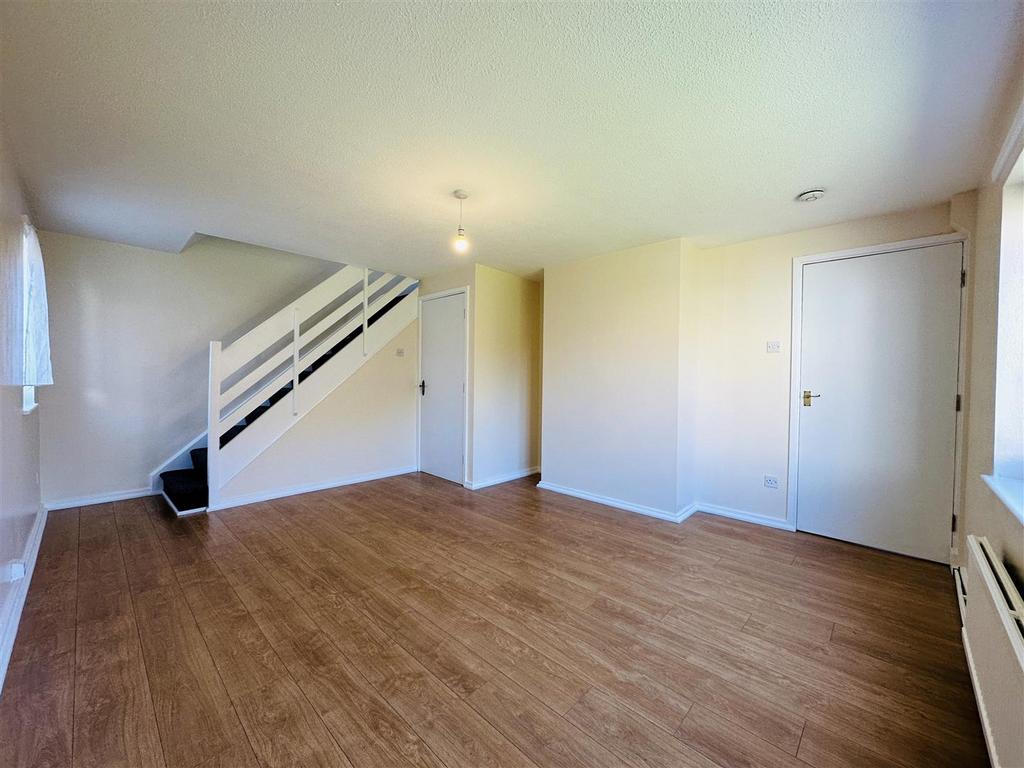 Lounge1.jpg