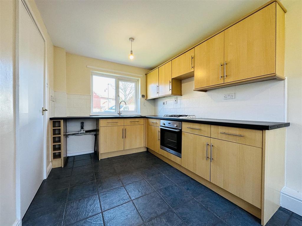 Kitchen1.jpg