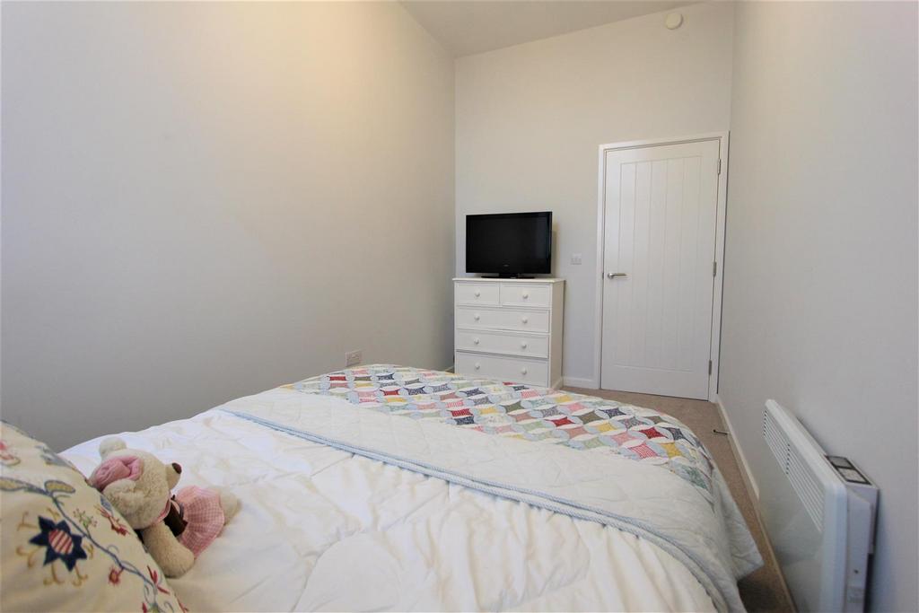 Bedroom 2.jpg