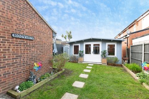 undefined, Arnold Place, Tilbury, Essex, RM18
