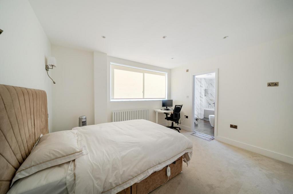 Davidson Frost-Wellings, DFW, Oak Lodge, Bedroom.j