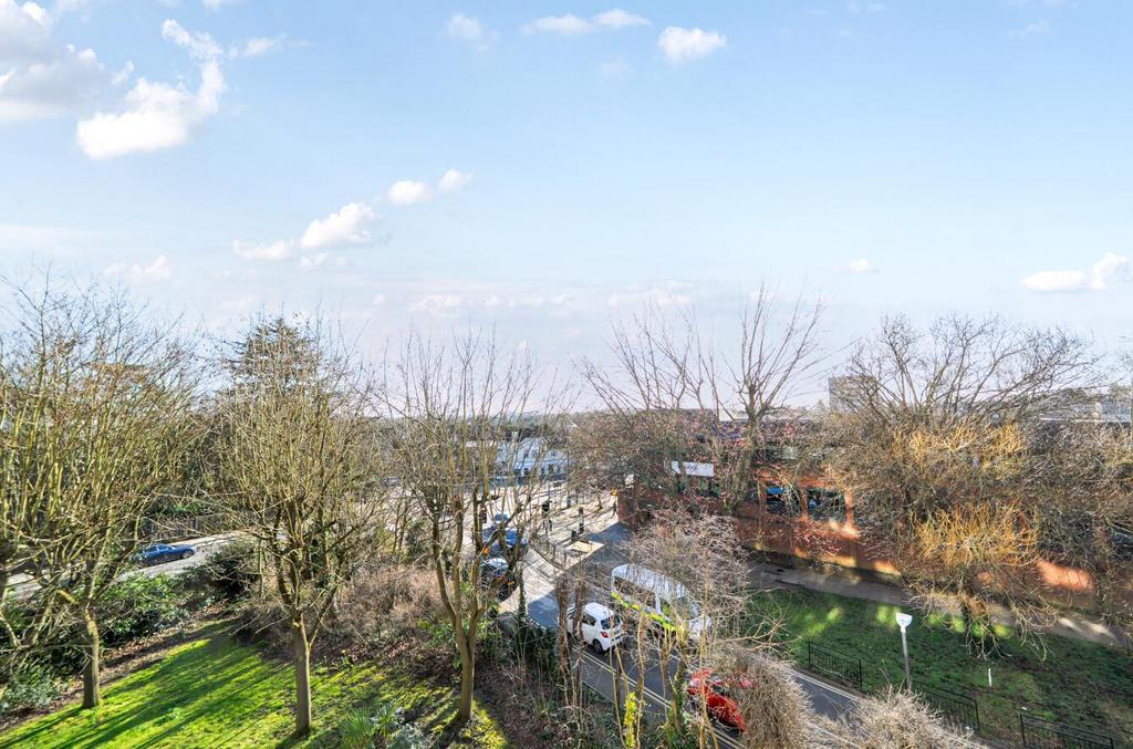 Davidson Frost-Wellings, DFW, Oak Lodge, View.jpg