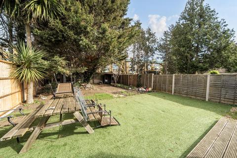 1 bedroom house of multiple occupation to rent, Room 3, 17 Waterbank Road, London, SE6 3DJ