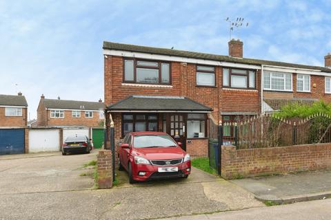 undefined, Pugh Place, Stanford-le-Hope, Essex, SS17