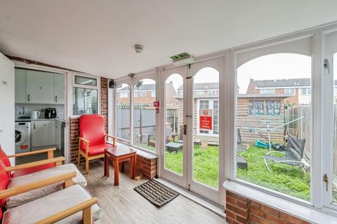 undefined, Pugh Place, Stanford-le-Hope, Essex, SS17