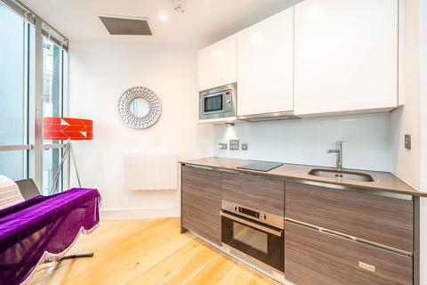 Studio to rent, Staines Road, Hounslow TW3