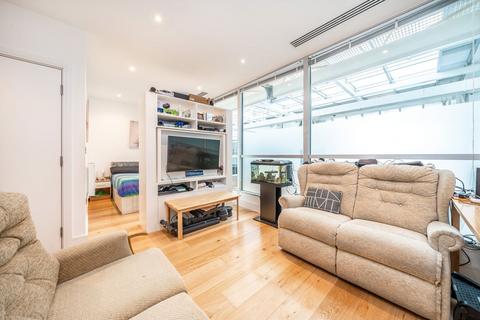 Studio to rent, Staines Road, Hounslow TW3