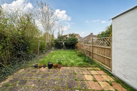 2 bedroom flat for sale, Marlbourough Hill, Harrow, HA1 1TY