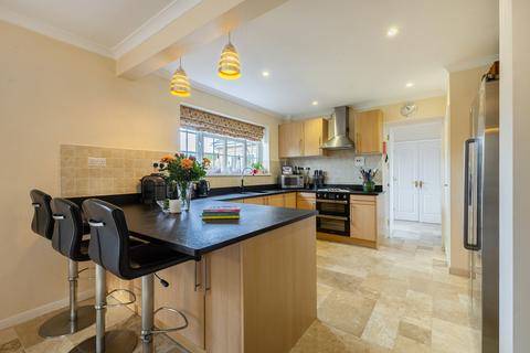 5 bedroom house for sale, Curtis Road, Alton, GU34