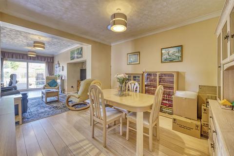 undefined, Vine Hill Drive, Higham Ferrers