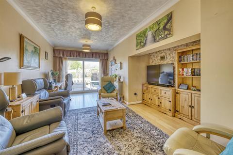 undefined, Vine Hill Drive, Higham Ferrers