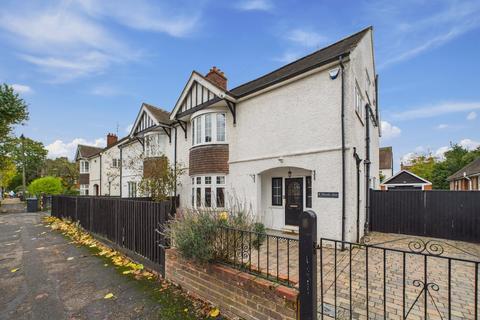 undefined, Downshire Square, Reading, RG1
