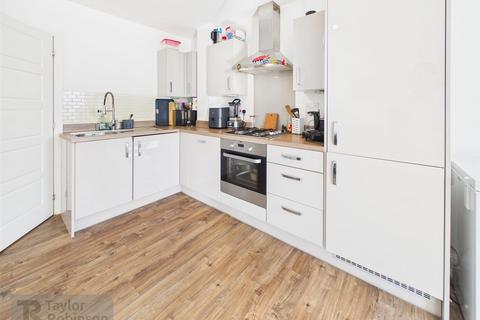 undefined, Bedivere Road, Ifield, Crawley