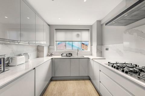 2 bedroom apartment for sale, Oak Lodge Close, Stanmore, HA7