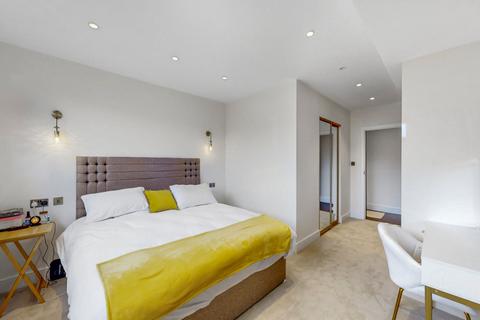 2 bedroom apartment for sale, Oak Lodge Close, Stanmore, HA7