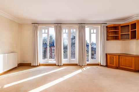 undefined, Clevedon Road, Twickenham, TW1