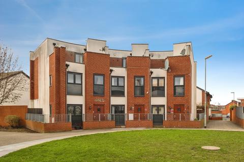 4 bedroom terraced house for sale, Citizens Place, Manchester, Greater Manchester, M14
