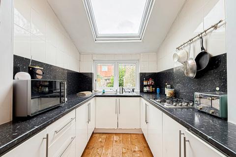 2 bedroom end of terrace house for sale, Sandstone Road East, Liverpool, L13