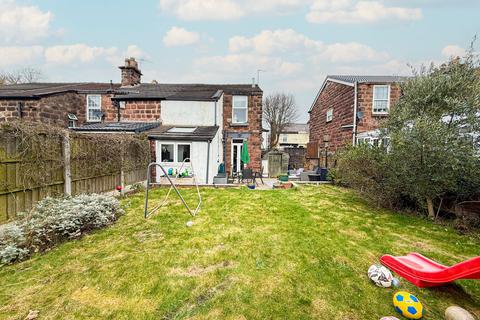 2 bedroom end of terrace house for sale, Sandstone Road East, Liverpool, L13