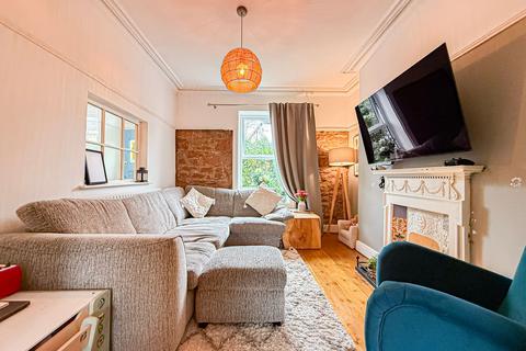 2 bedroom end of terrace house for sale, Sandstone Road East, Liverpool, L13