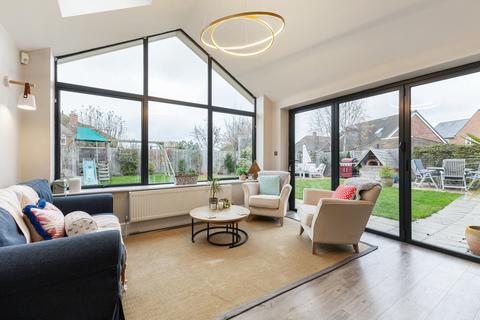 5 bedroom house for sale, Runnymede Drive, Odiham, RG29