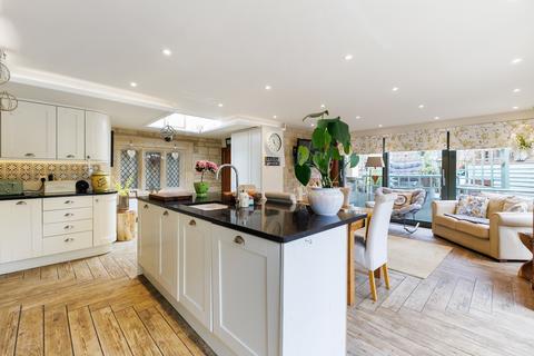 undefined, Gretton, Cheltenham, GL54