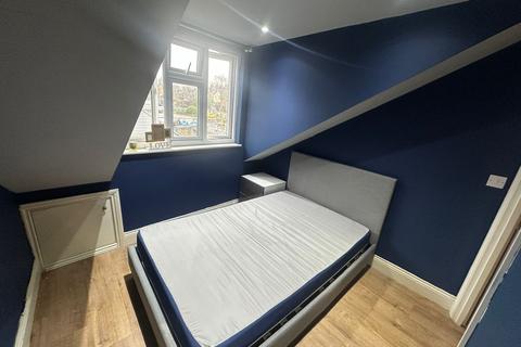 undefined, Flat 1A,  12 Lind Road, Sutton