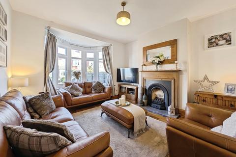4 bedroom semi-detached house for sale, The Wynd, Gosforth, Newcastle upon Tyne, Tyne and Wear, NE3