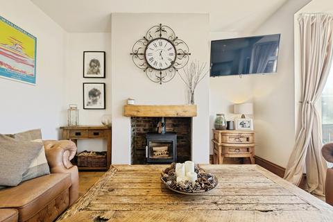 4 bedroom semi-detached house for sale, The Wynd, Gosforth, Newcastle upon Tyne, Tyne and Wear, NE3