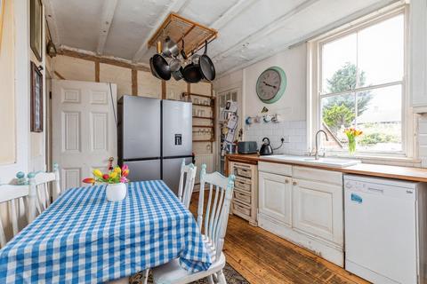 4 bedroom terraced house for sale, Mansion Row, Gillingham, Kent, ME7