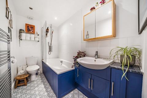 1 bedroom flat for sale, Worple Road, Wimbledon, London, SW19