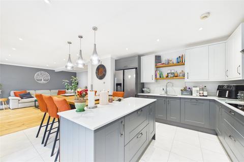 undefined, Nine Mile Ride, Finchampstead, Wokingham, Berkshire, RG40